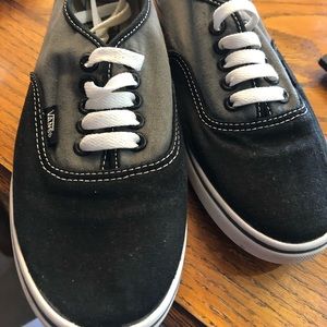 Like new two tone Vans
